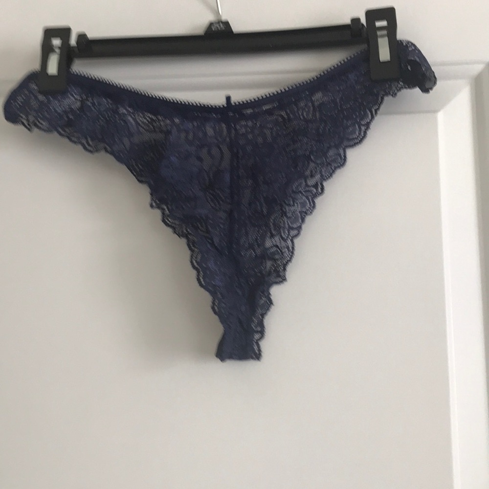 Thongs